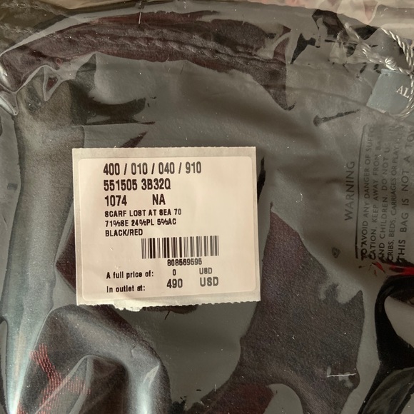 Alexander McQueen lost in the sea silk scarf - Picture 5 of 8